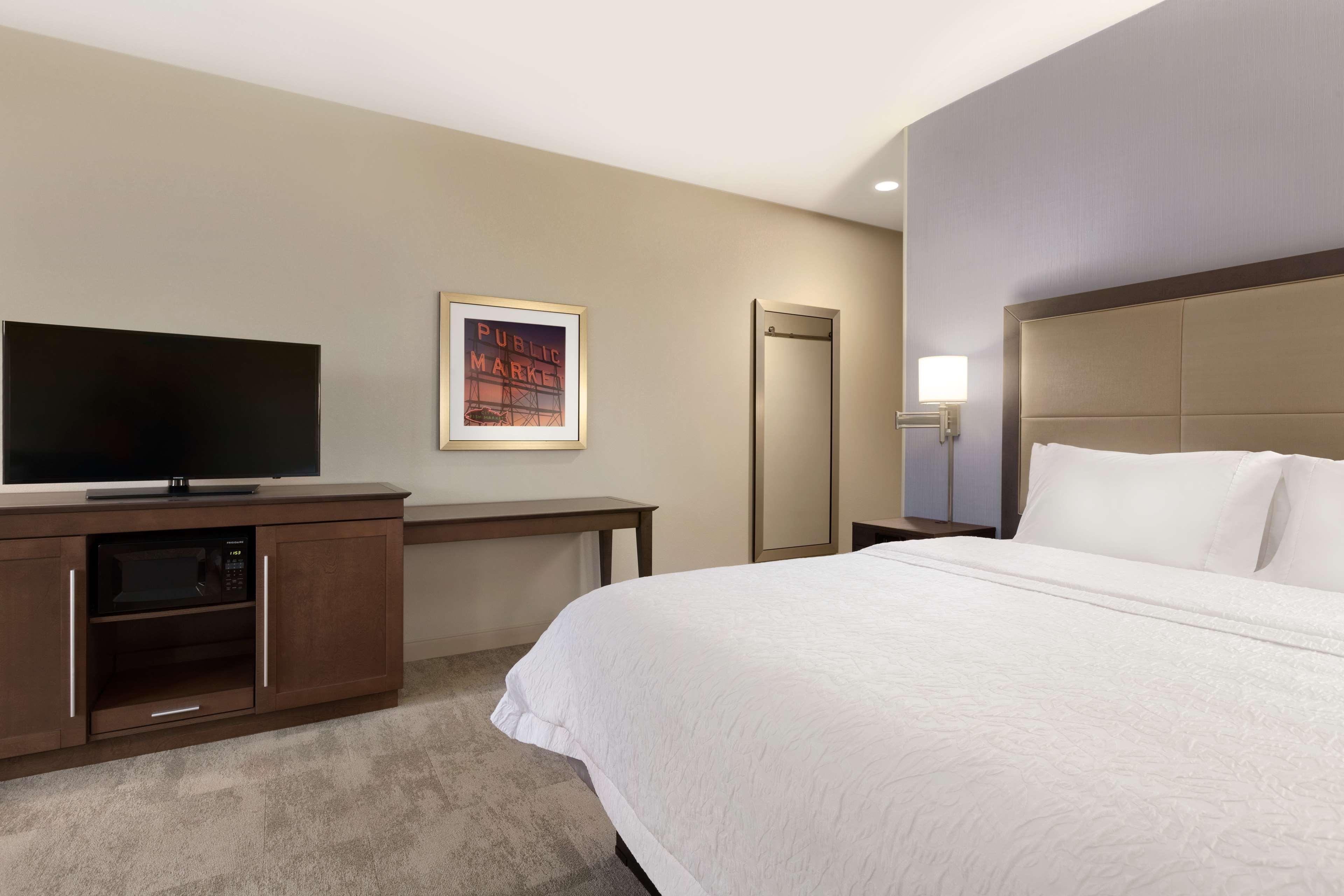 Hampton Inn & Suites Seattle/Renton, Wa Bagian luar foto